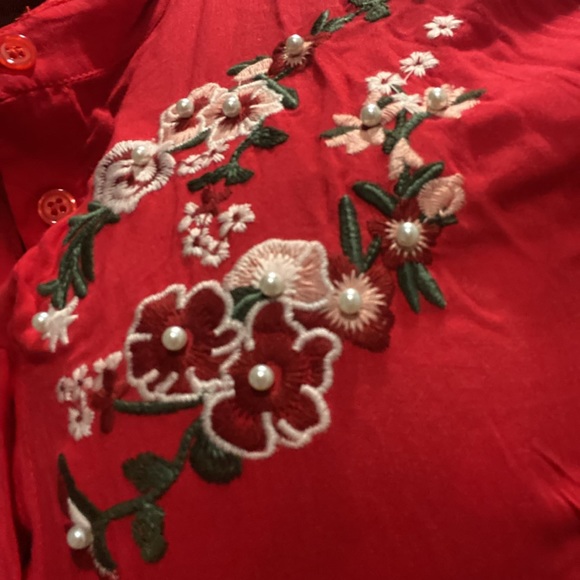 Top red - Picture 2 of 6